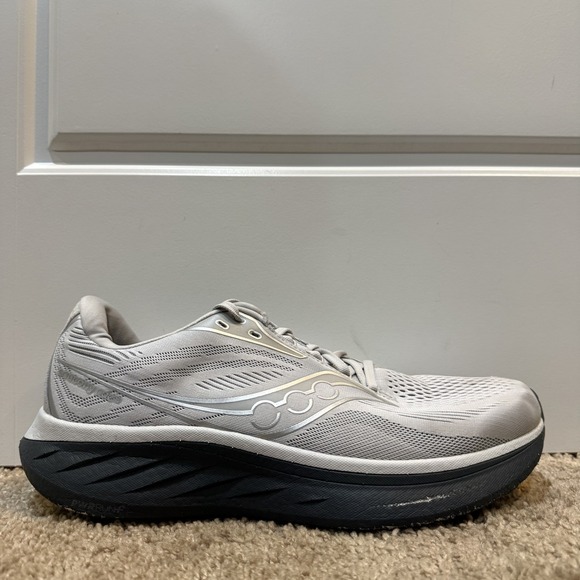 Saucony Other - Saucony Ride 18 Shoes Mens Size 10 Wide Gray Cushion Road Sneakers S21001-103